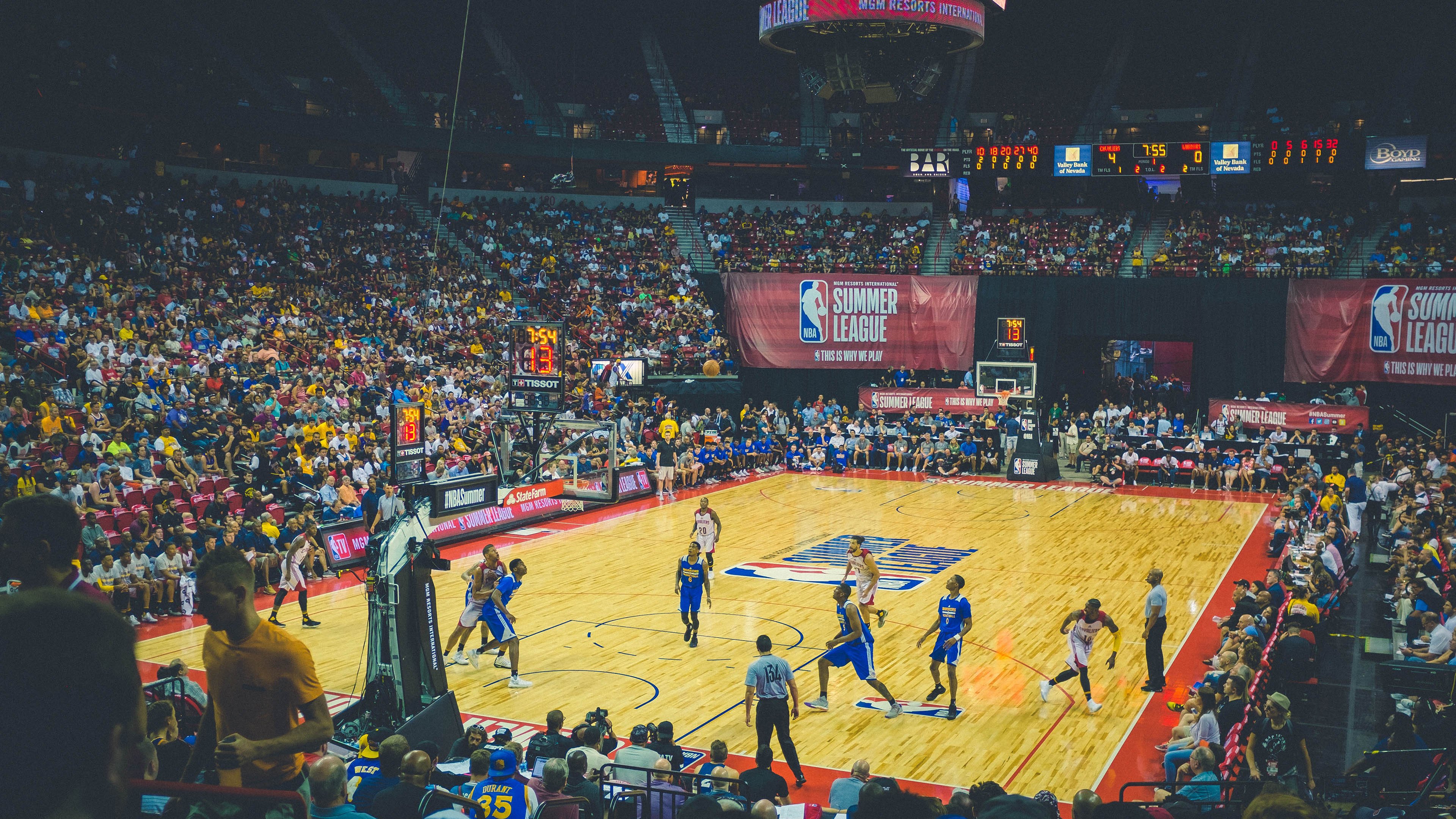 鹈鹕将主场LED升级为8K标准，全球首次投入使用，鹈鹕篮球